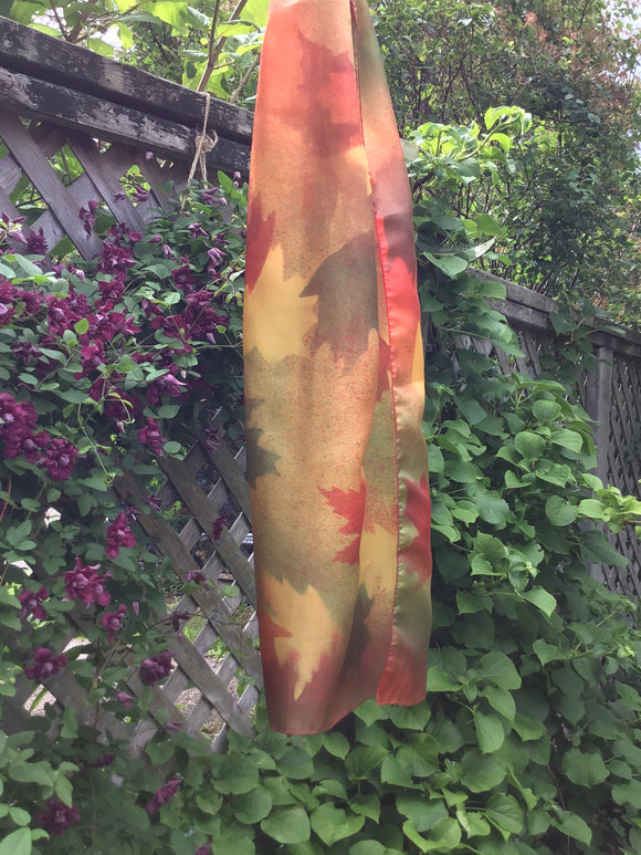 Green and red maple silk scarf - Soierie Huo